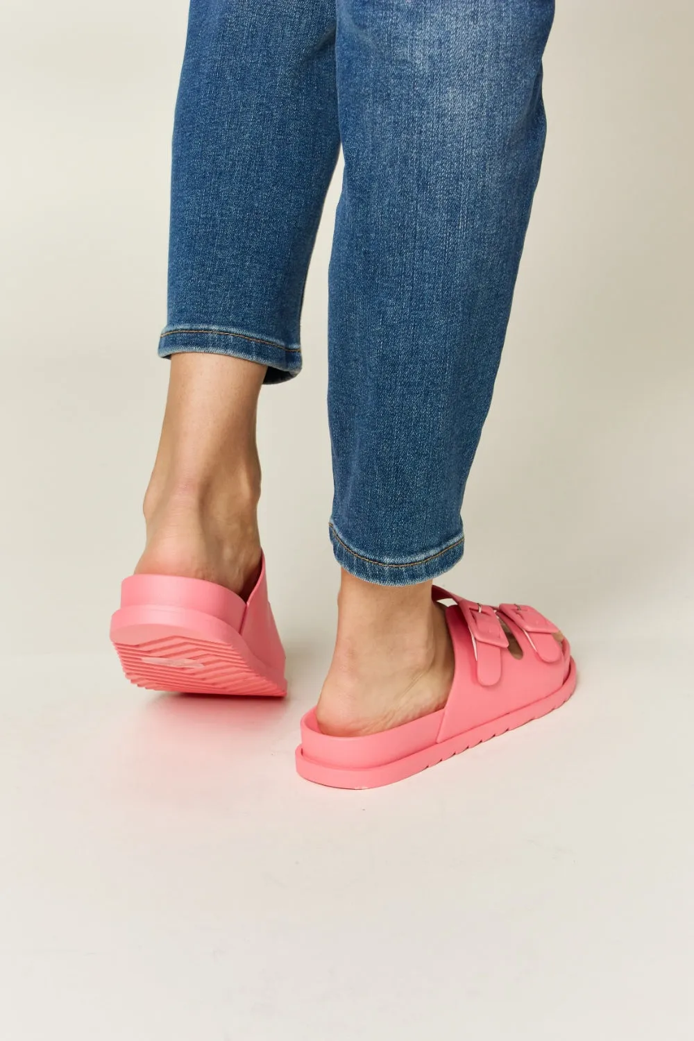 AMPQUEEN Buckle Open Toe Sandals