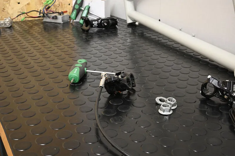 Anti-Slip Flexible PVC Industrial Flooring 100% PVC, Flame Resistant, Oil & Grease Resistant, Easy Install, Hygienic, Anti-Fatigue - Linear Metre