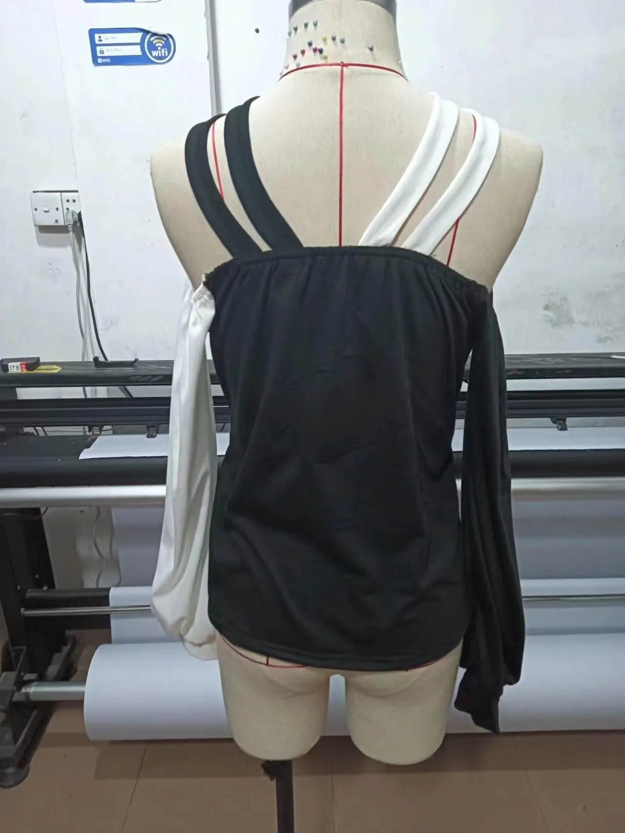 Black And White Patchwork Casual Fashion Cross Belt Women's Top