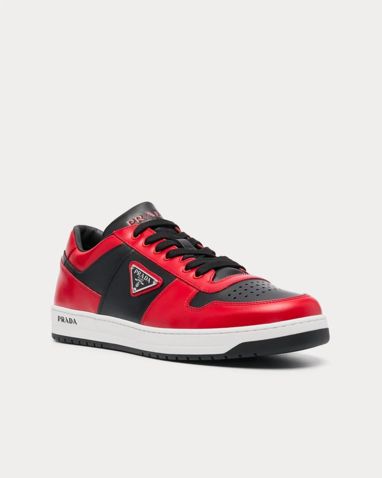Downtown Leather Red / Black Low Top Sneakers