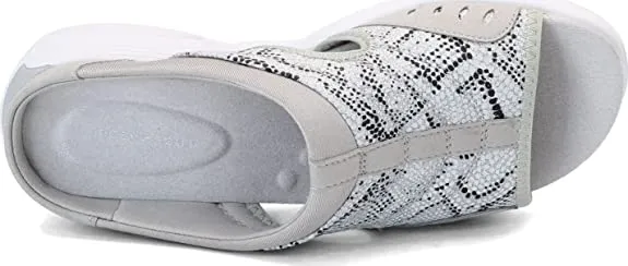 Easy Spirit Women's Traciee Slide Sandal  Color Silver Snake Print Size 8M