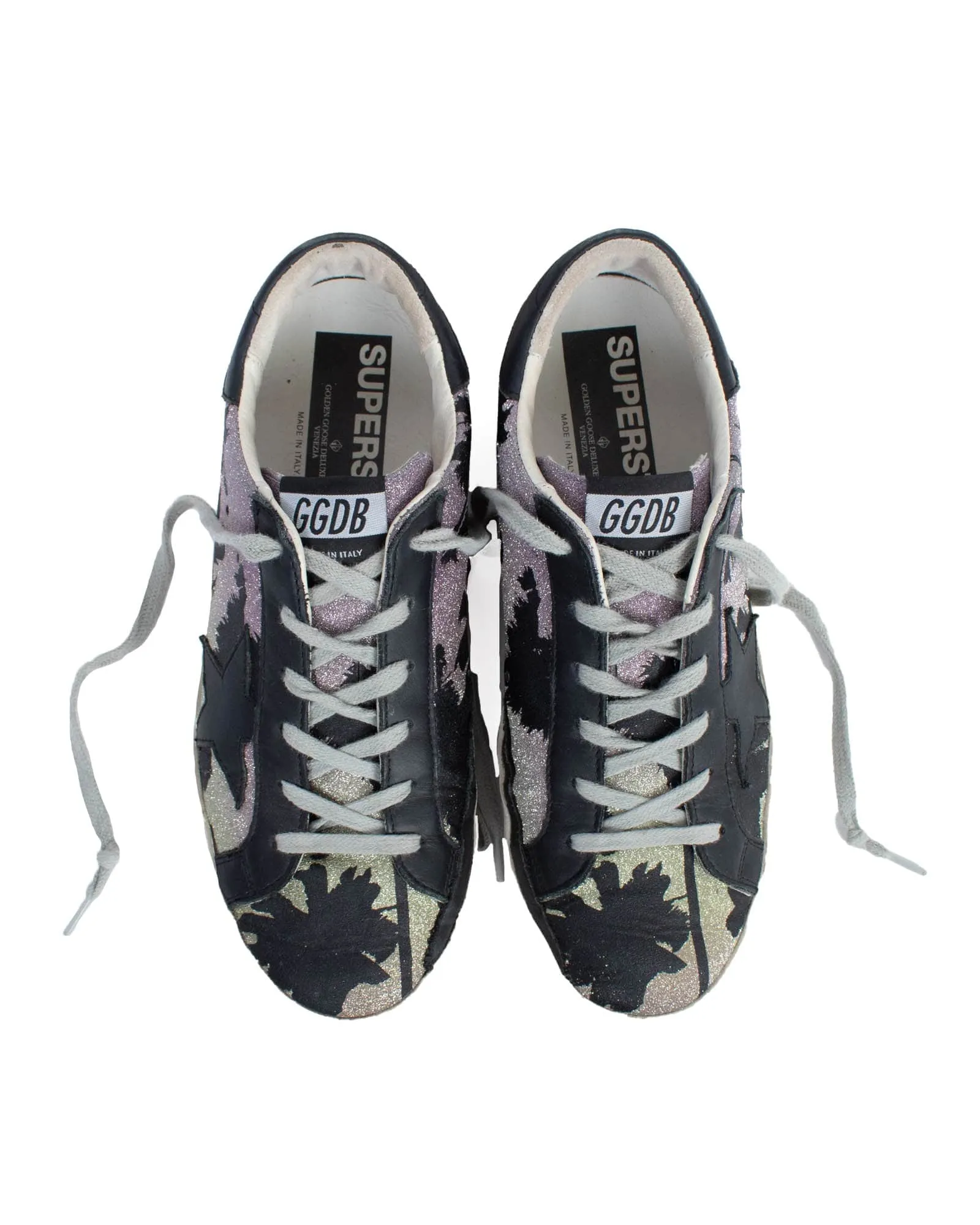 Hawaiian Print Low Top Sneakers