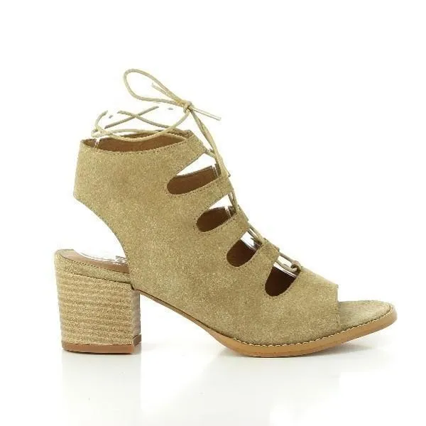Igualados 6517 Beige Lace-Up Booties