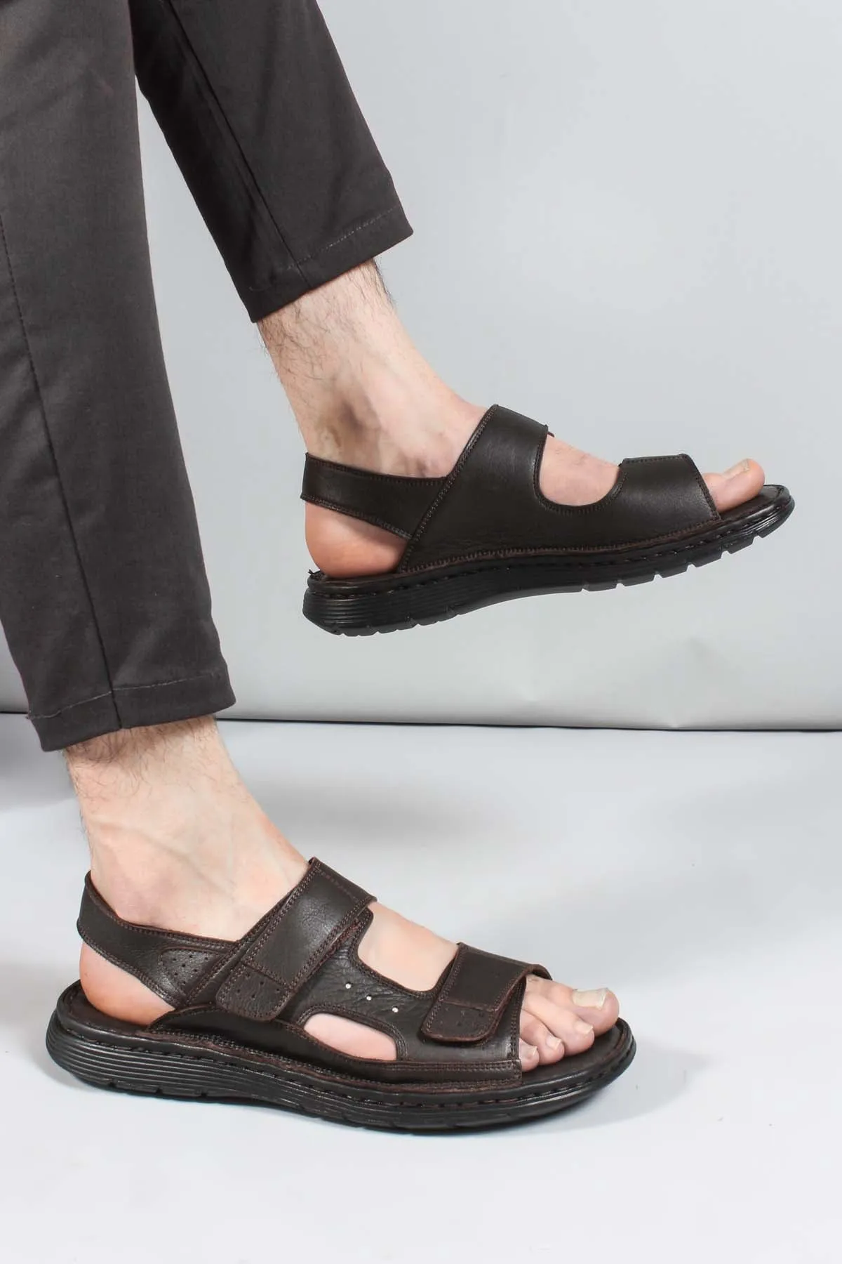 Men's Brown Leather Sandals with Adjustable Straps - Wessi