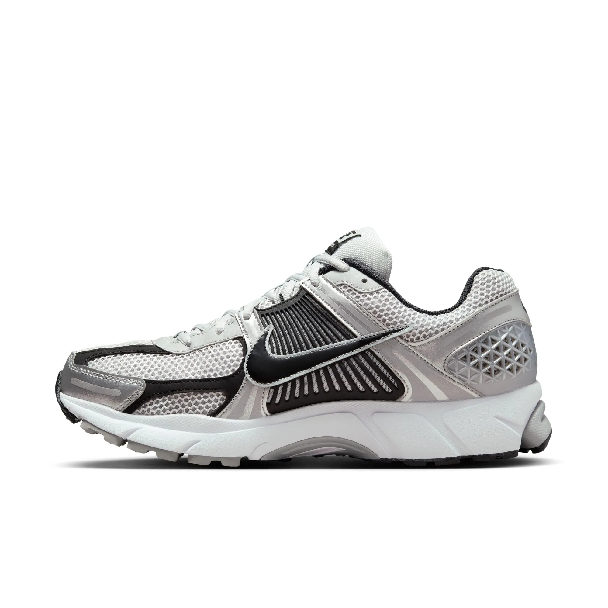 Nike - Zoom Vomero 5 ~ Black