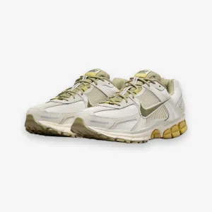Nike Zoom Vomero 5 Light Bone Medium olive FV0397-001