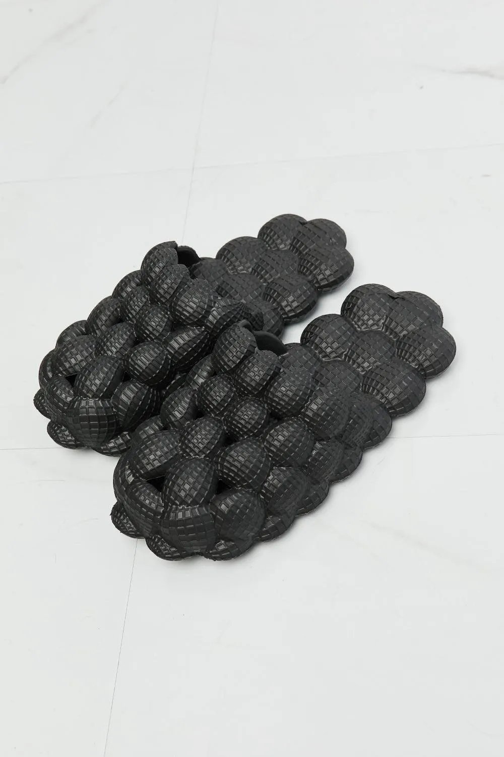 Nook Joi Easygoing Black Bubble Slide Slippers
