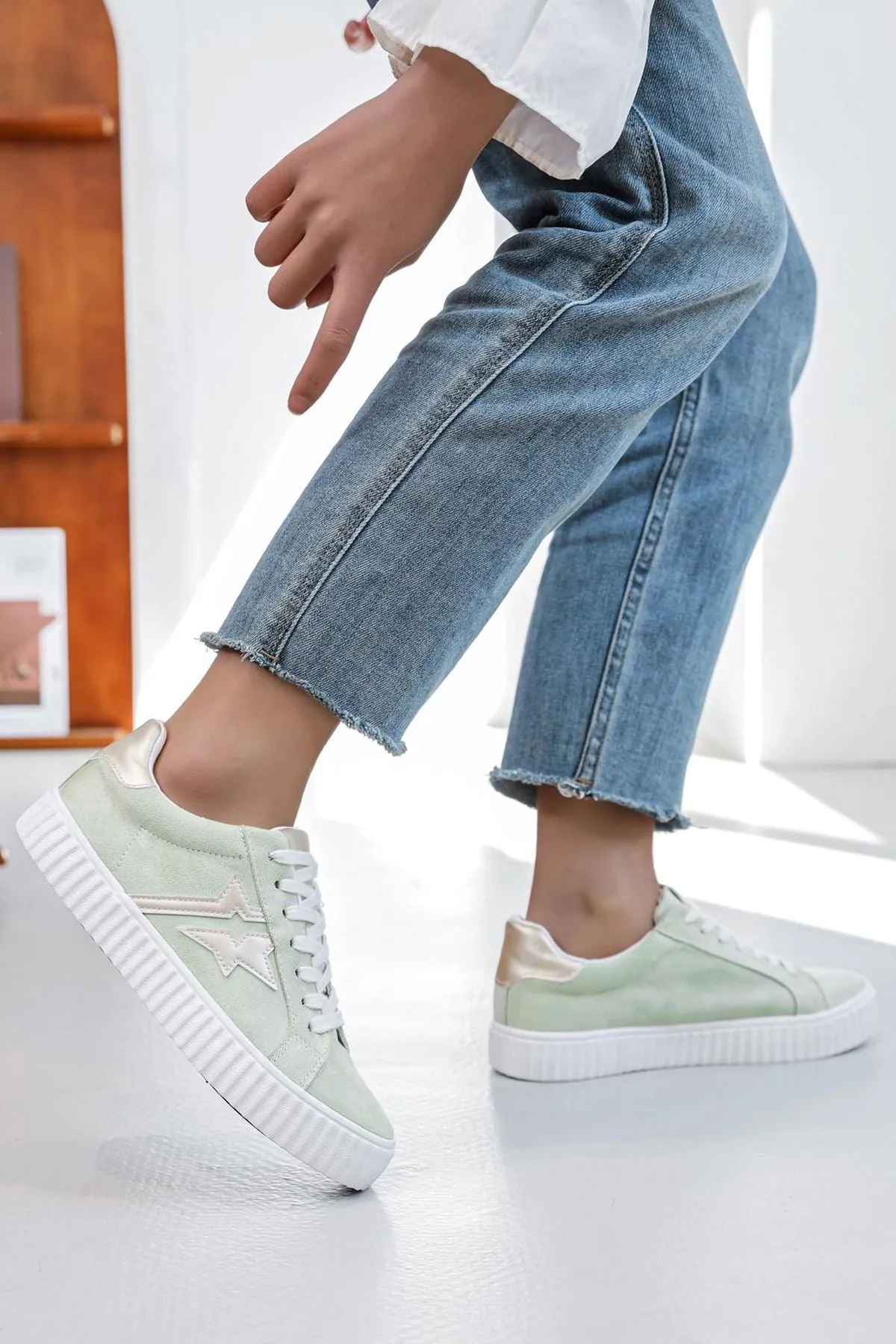 Star Detail Platform Lace Up Trainer