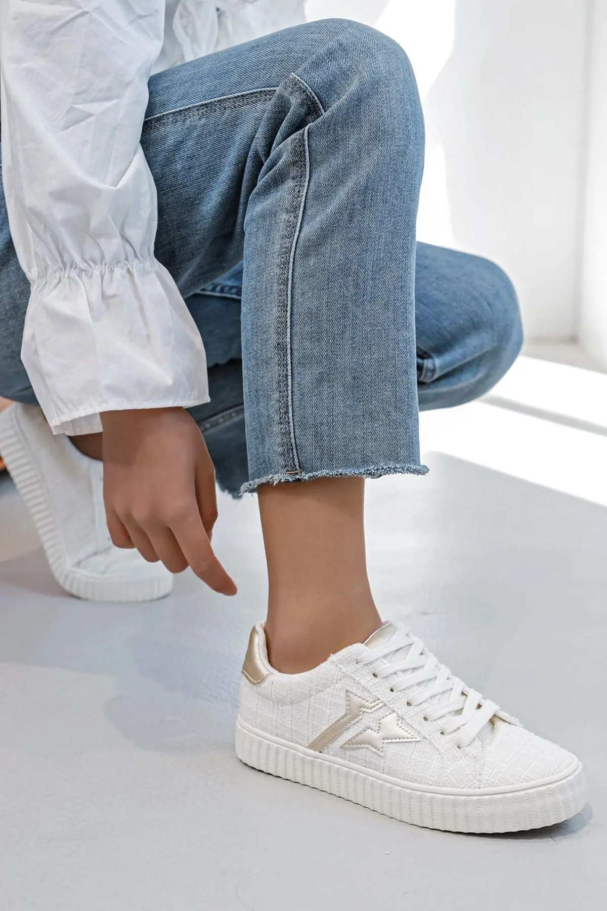 Star Detail Platform Lace Up Trainer