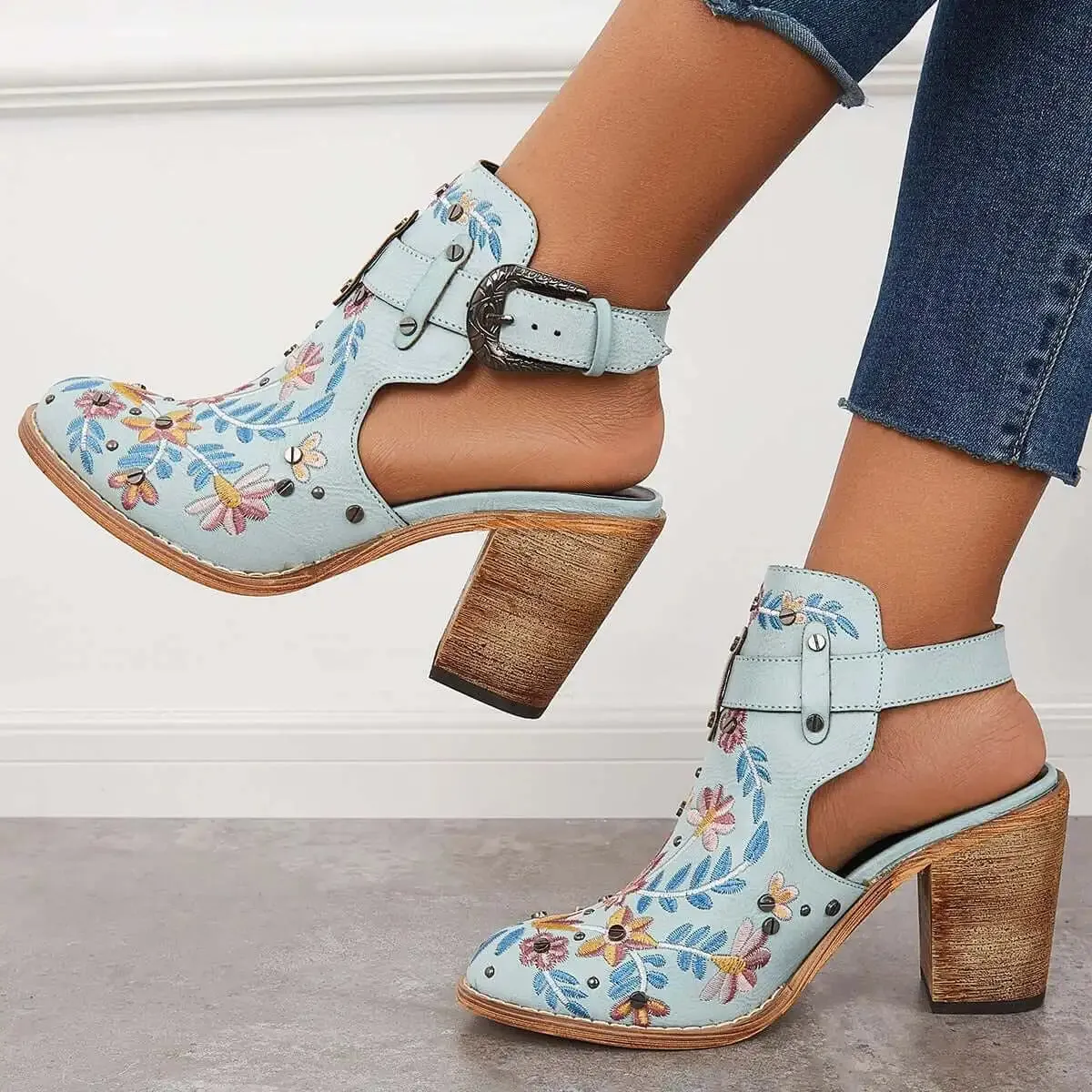 Summer Women's Vintage Floral Embroidery Wood Block High Heeled Buckle Strap Sandals Shoes