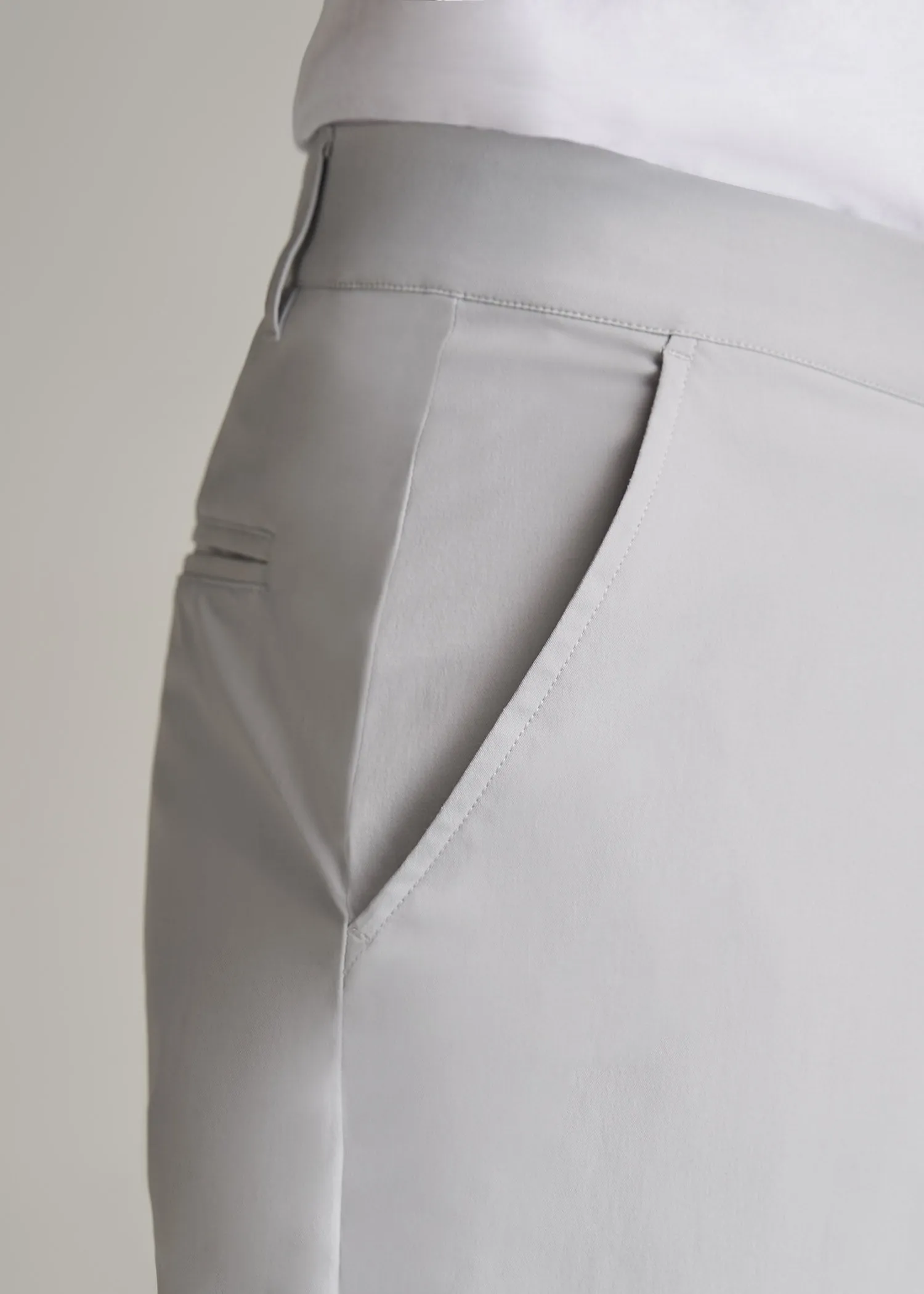TAPERED FIT Traveler Chino Pants for Tall Men in Light Grey