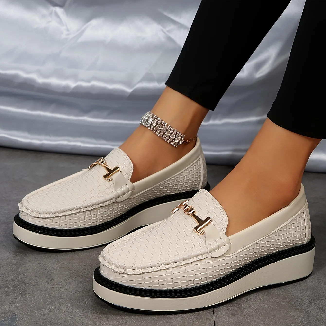 Women's Braided Textured Loafers, Buckle Decor Round Toe Shoes