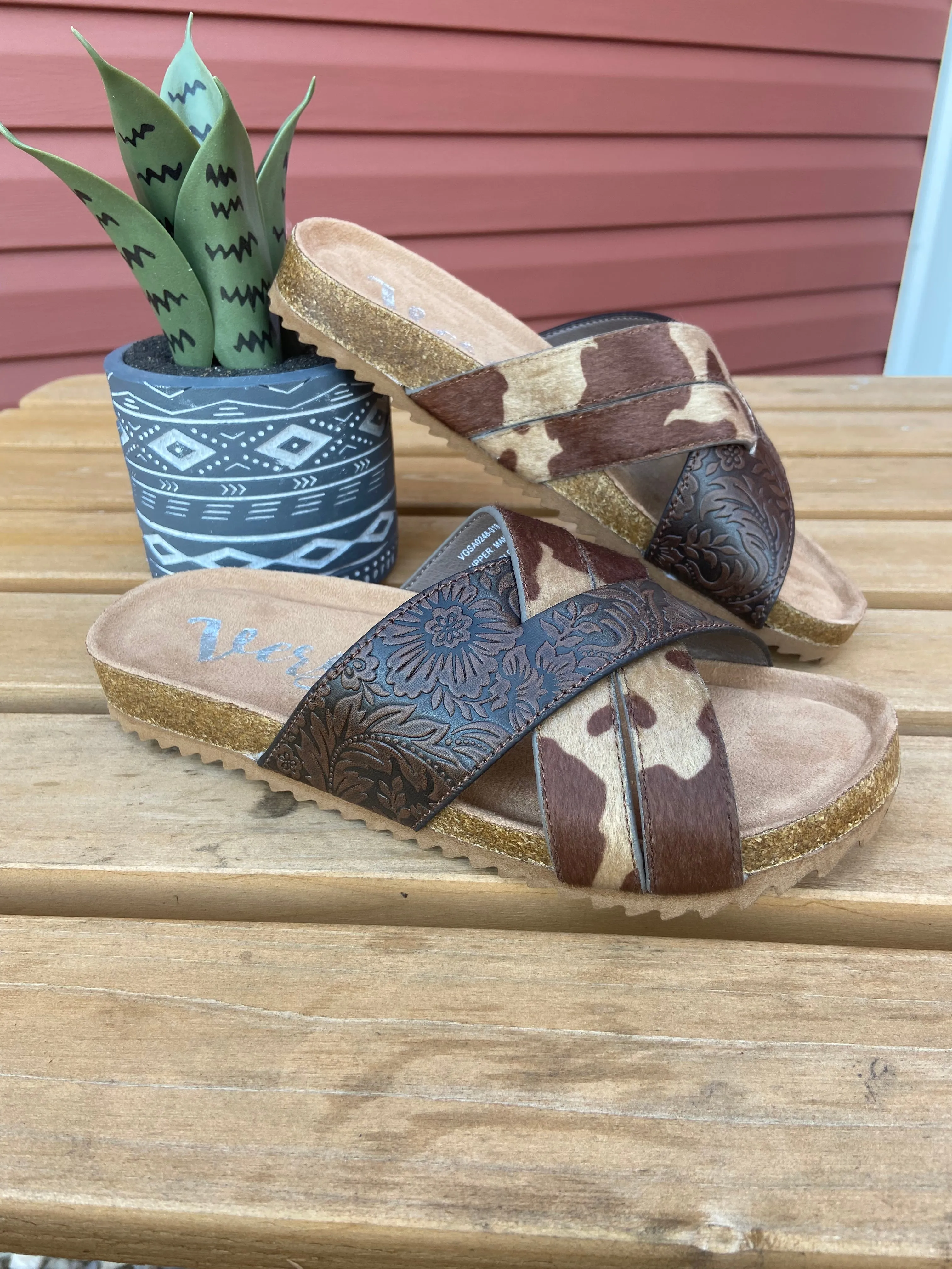 Women's Very G 'ARI' Tooled Brown & Cow Hide Print Sandals